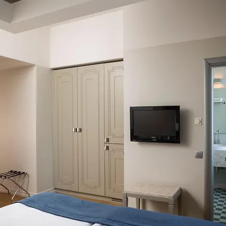 Opera Ξενοδοχείο Ρίγα