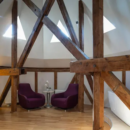 Ξενοδοχείο Opera 4*