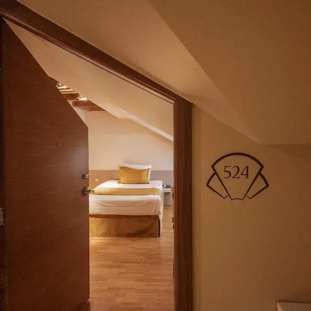 Hotel Opera 4*