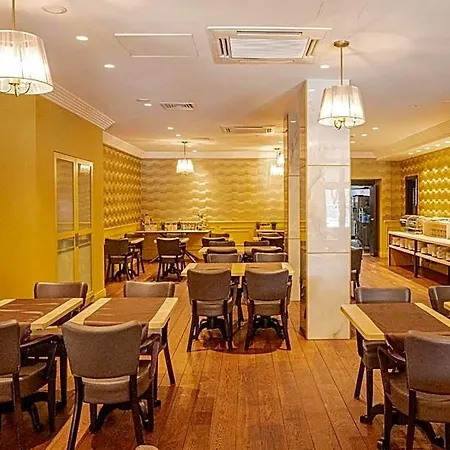 Hotel Opera Riga