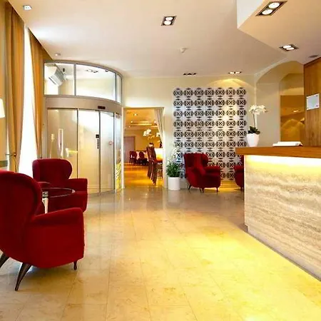 Hotel Opera