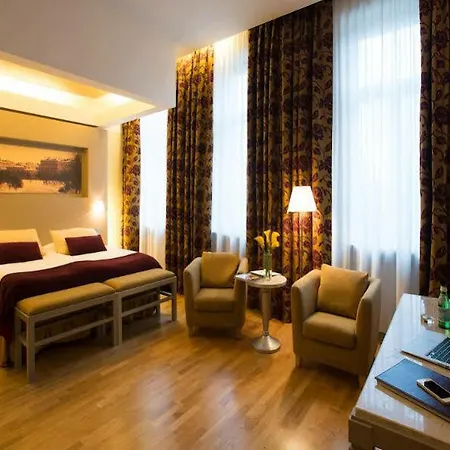 Hotel Opera 4*